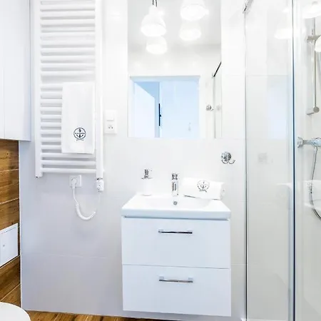 Apartment 4b Blue Marine Basen Brodziki Plac Zabaw The Of Przy Plaz