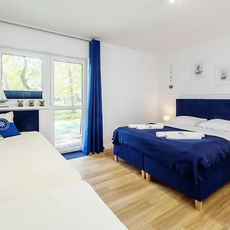 4b Blue Marine Apartment